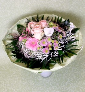 Strauss kompakt gebunden