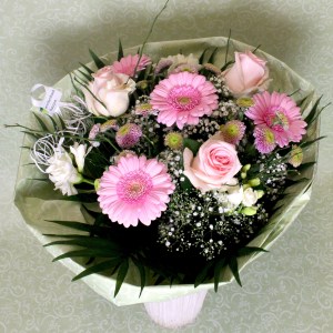 Strauss locker gebunden