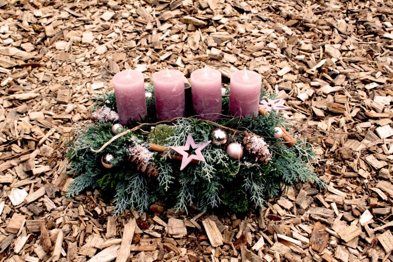 Adventsracette rosa : 84.-