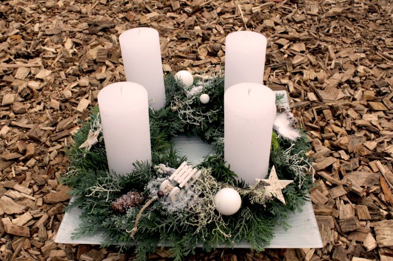 Adventskranz weiss: 112.-