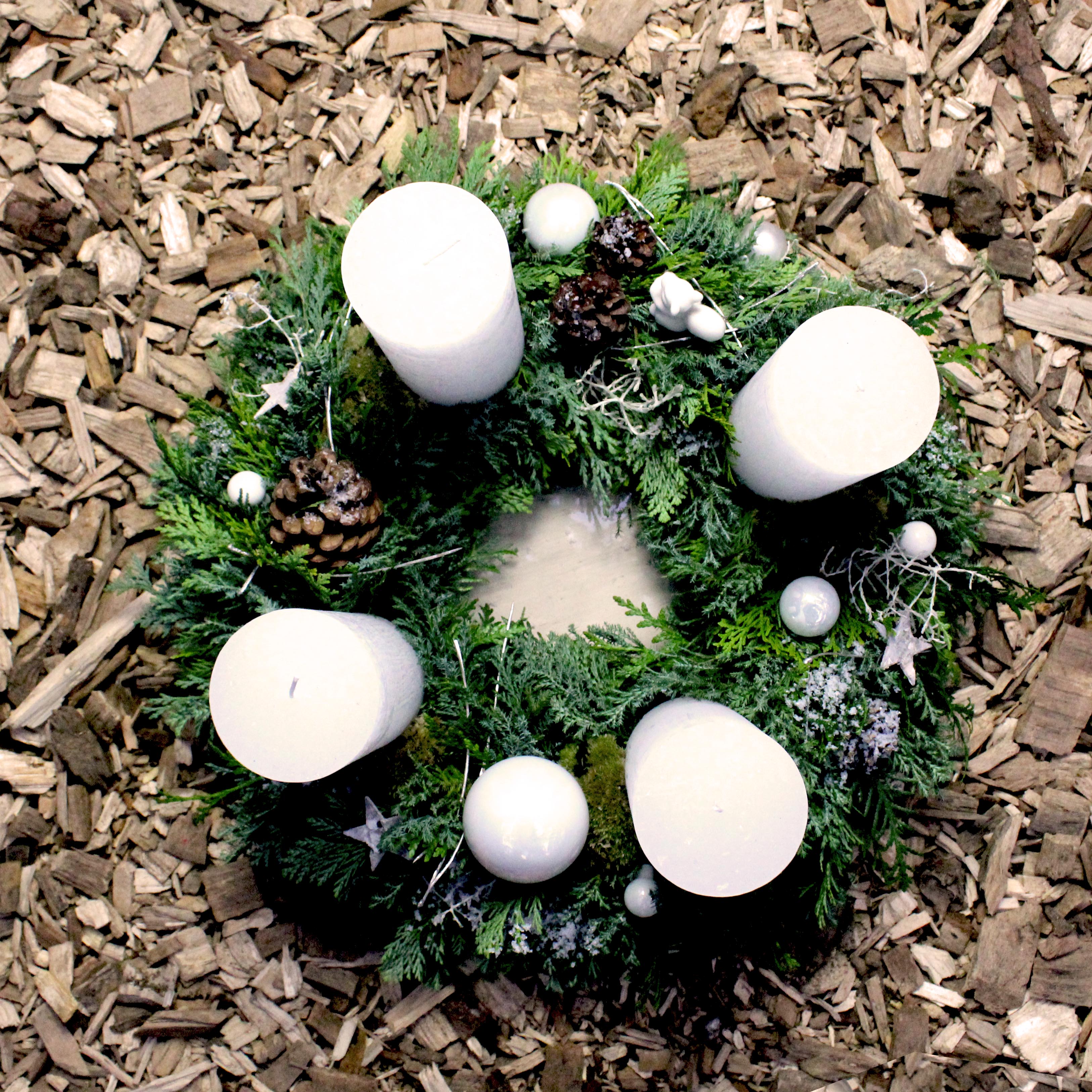Adventskranz weiss: 82.-